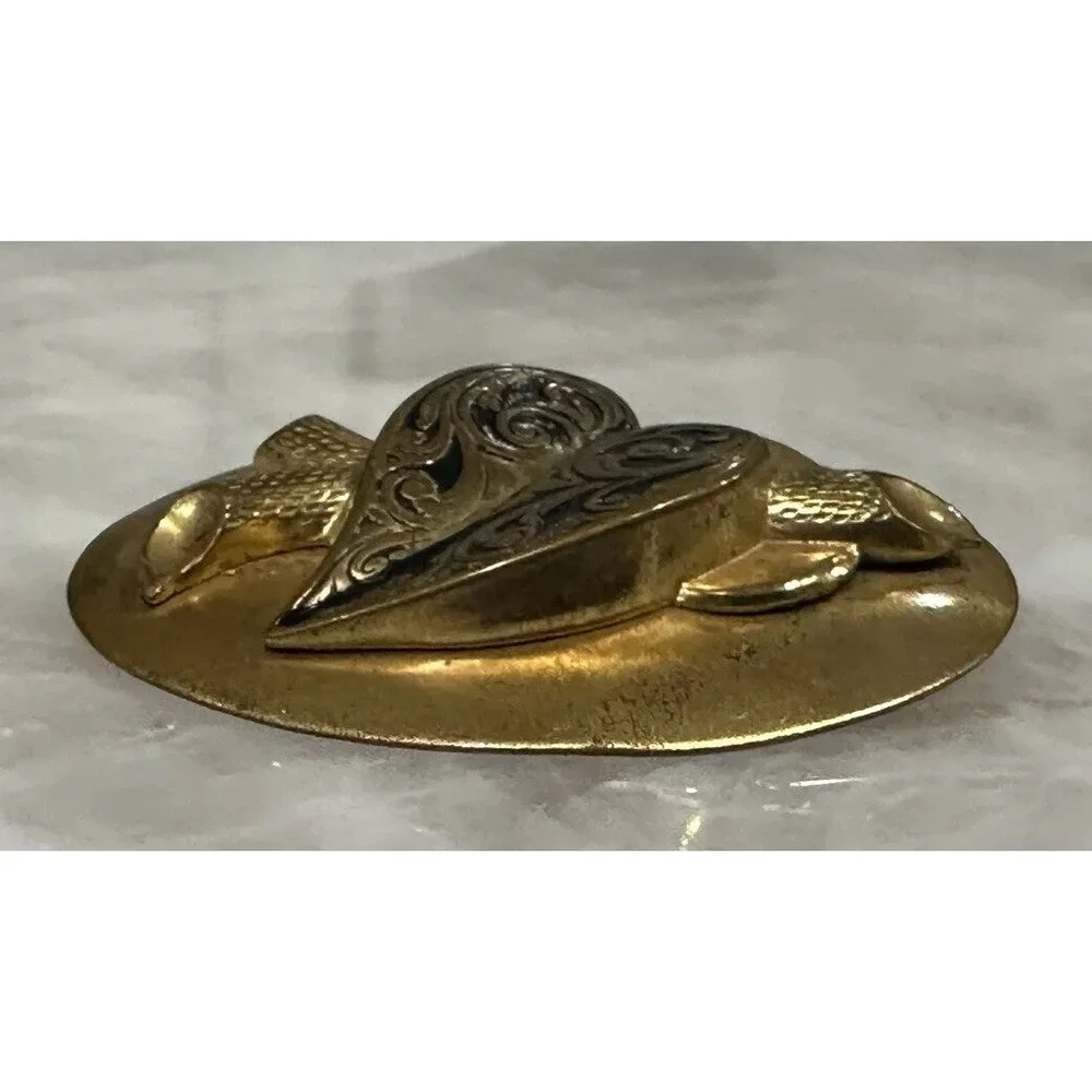 Vintage Victorian Revival Heart Brooch Gold Tone Dimensional